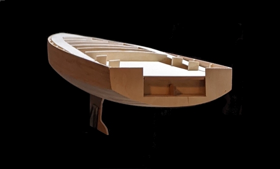 Image of Jeanneau 440 model being planked