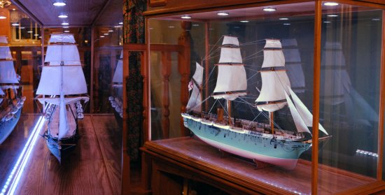 Image of model display